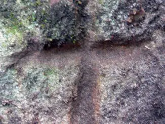 La croix dans le cromlech