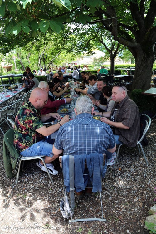 Repas des passionnés de Rhedae au Jardin de Marie à Rennes-le-Château le 25 mai 2024 - Eugène Berbolingot ©