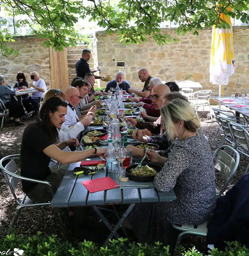 News : repas des passionnés de Rhedae à Rennes-le-Château - Eugène Berbolingot ©
