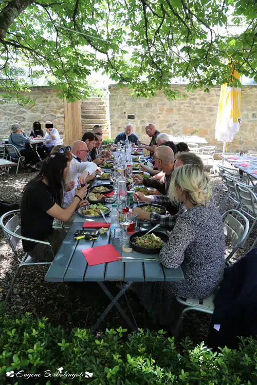 Repas des passionnés de Rhedae au Jardin de Marie à Rennes-le-Château - Eugène Berbolingot ©