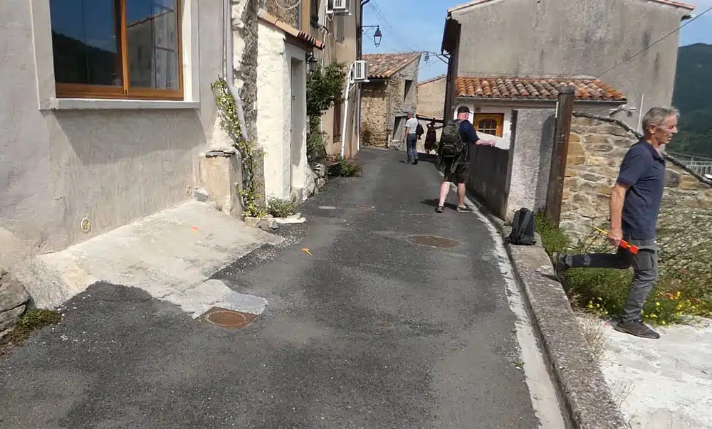 Souterrain de Coustaussa découvert par Luc Ribeyrol dont il parlera lors de sa conférence du 10 aout 2024 à 10h30 à Rennes-les-Bains lors de la 3e Fête des Ecrivains et des Chercheurs
