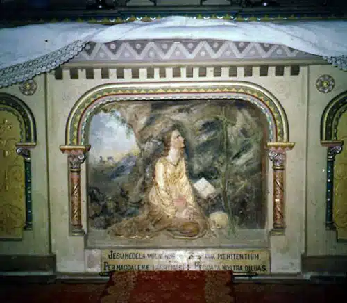 Chronique de Rennes-le-Château : le bas-relief Marie-Madeleine