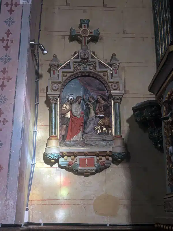 La station I et chaire de Vérité à sa droite !