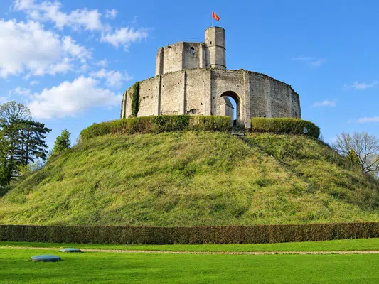 Château de Gisors, origine templière